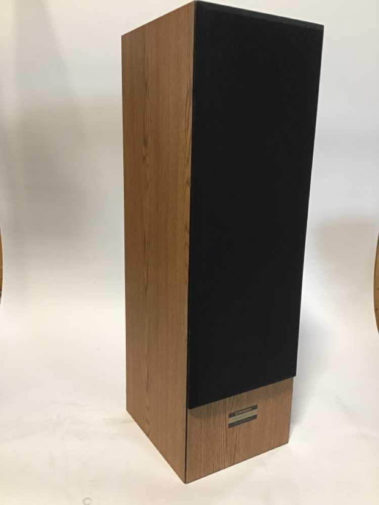 Pioneer 3 Way Speaker System – Lock Up Props